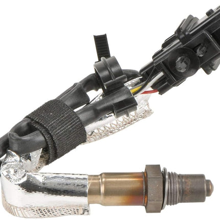 BOSCH 15176 Premium Original Equipment Oxygen Sensor - Compatible with Select Volvo C70, S40, V50
