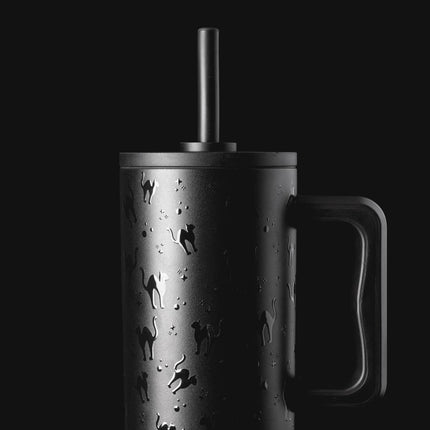 Vaso de 40 oz Simple Modern Halloween con asa y tapa de pajita | Botella de agua de acero inoxidable con aislamiento a prueba de fugas | Regalos para mujeres, hombres, él y ella | Trek Signature | Gatos Negros