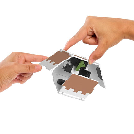 Minecraft Flippin’ Figs Figures Collection with 2-in-1 Fidget Play, 3.75-in Scale, Large Heads & Pixelated Design (Characters May Vary), HTL48
