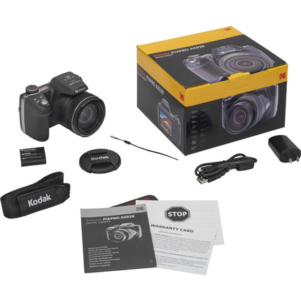Cámara digital Kodak PIXPRO AZ528 (negra) paquete con tarjeta de memoria de 32GB + estuche para cámara + billetera para tarjetas de memoria + protectores de pantalla + accesorios