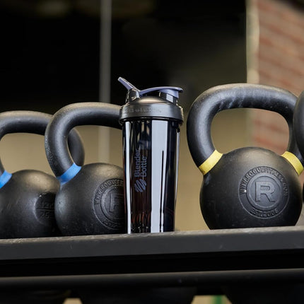 Vaso mezclador de proteínas Blender Bottle Pro24 Tritan, batidora de dieta, botella de agua con bola mezcladora de 500 ml - negro