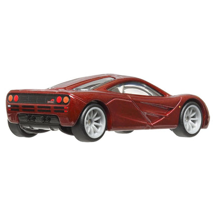 Hot Wheels Premium Mclaren F1, Car Culture Circuit Legends Vehicles for Kids 3 Years Old & Up and Adult fans and Collectors, Premium Collection of Car Culture 1:64 Scale Vehicles, HKC77