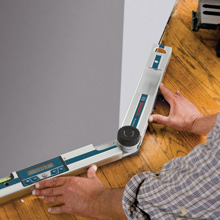 BOSCH GAM 220 MF 4-in-1 Digital Angle Finder, Includes Leg Extension, 4 AA Batteries, & Carrying Case