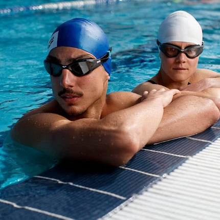 ARENA The One Unisex Adult Swimming Goggles, Standard Pool Goggles with Wide Lenses, with Anti-Fog Treatment and UV Protection, Self-Adjusting Nose Bridge, Orbit-Proof Seals