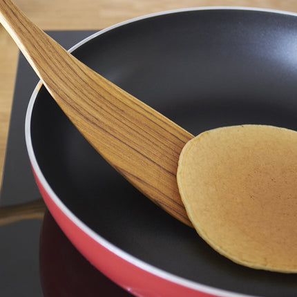 Espátula/Volteador de Madera de Teca FAAY de 11.5 Pulgadas para MANO DERECHA | Espátula Versátil, Duradera, Saludable y de Alta Resistencia a la Humedad para Utensilios de Cocina Antiadherentes