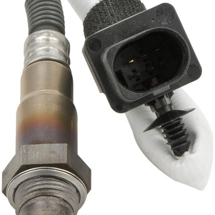 BOSCH 17475 Original Equipment Oxygen Sensor - Compatible with Select Ford Escape, Expedition, E-Series Vans, Flex, Fusion, F-150, Taurus; Lincoln MKS, MKT, MKZ, Navigator; Mazda; Mercury + More