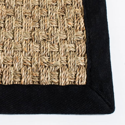 SAFAVIEH Natural Fiber Rug for Living Room, Dining Room, Bedroom - Natural Fiber Collection, Short Pile, in Natural and Black, 76 X 183 cm