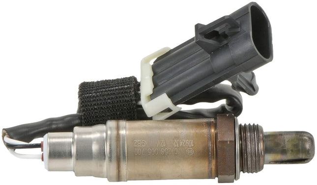 BOSCH 15700 Premium OE Fitment Oxygen Sensor - Compatible with Select Buick, Chevrolet, GMC, Oldsmobile, and Pontiac Cars, Trucks, Vans, and Suvs
