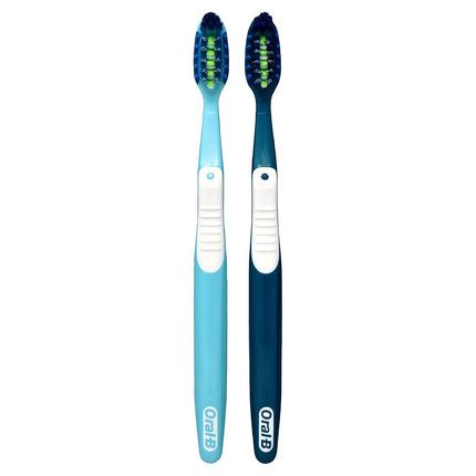 Oral-B Pro Health CrossAction Plaque Removal toothbrushes, 2 Count Toothbrush Soft, Deep Reach in Tight Spaces, Tongue Scraper Tooth Brush, Plaque Fighter, Gentle on Teeth, Gum stimulators