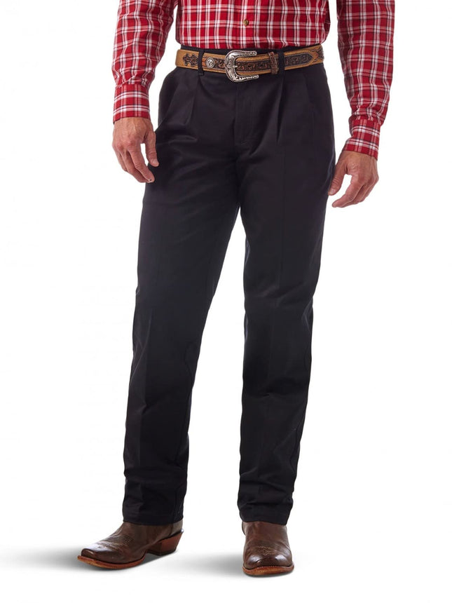 Wrangler Men's Riata Pleated Relaxed Fit Casual Pa
