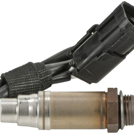 BOSCH 15701 Premium Original Equipment Oxygen Sensor - Compatible with Select 1985-95 Chevrolet, Geo, GMC, Honda, Isuzu, Pontiac and Suzuki Cars, Compact Trucks and Suvs