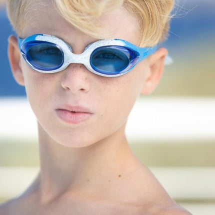 ARENA Unisex Youth Spider Junior Swim Goggles Girls and Boys Ages 6 to 12 No Fog Non-Mirror Lens Easy to Adjust Strap No Leak, Blue/Gray/Blue