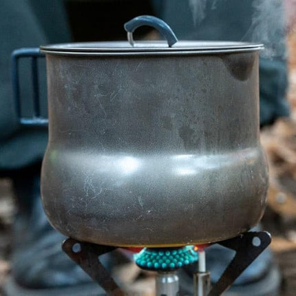 Tetera de camping ligera de titanio Evernew, 800