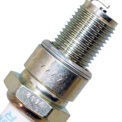 NGK 5422-4PK BR8ES Standard Spark Plug, Box of 4