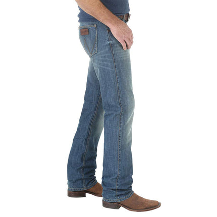 Wrangler Men's Retro Slim Fit Straight Leg Jean, Cottonwood, 42W x 32L