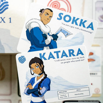 USAOPOLY Avatar The Last Airbender: El destino de Aang, juego de mesa cooperativo de construcción de mazos para 2 a 4 jugadores a partir de 10 años