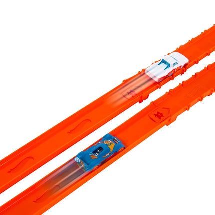 Hot Wheels Track Creator Deluxe Pack & 2 Toy Cars