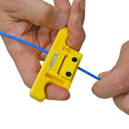 Pince à dénuder 5 brins MSAT Miller pour techniciens, électriciens et installateurs, outil de raccordement de câbles sûr, pince à dénuder facilement portable de 38,5 grammes