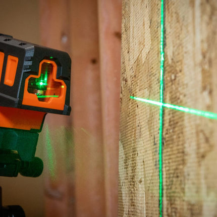 Klein Tools 93MCLPG Compact Self-Leveling Laser Level with Plumbing Point, Bright Green Cross Line, 75ft Range, Laser Class 2, Power Output <1mW, Magnetic Mount