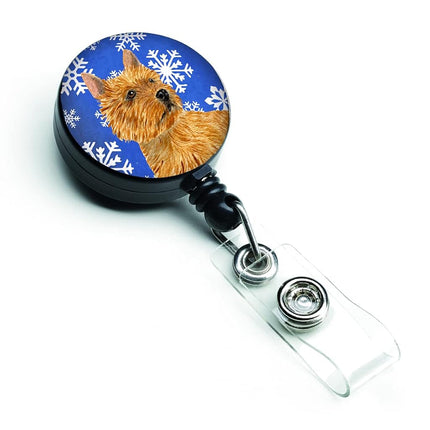 Caroline's Treasures Norwich Terrier Winter Snowflakes Holiday Retractable Badge Reel, Multicolor (SS4637BR)