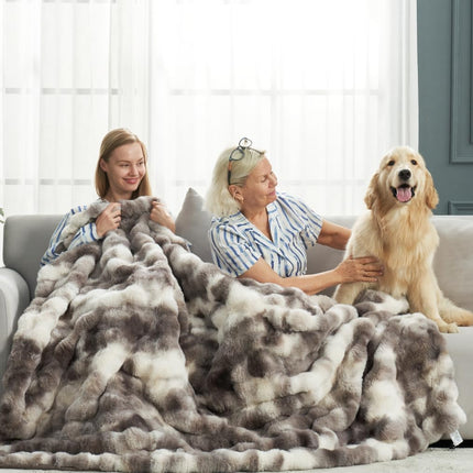 Cozy Bliss Faux Fur Throw Blanket for Couch, Bubbl