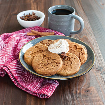 Nordic Ware Holiday Pancake Pan, sartén para tortitas de aluminio fundido, sartén para 7 tortitas, mini sartén para tortitas - Negro