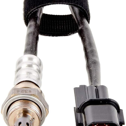 BOSCH 18045 Premium OE Fitment Oxygen Sensor - Compatible with Select Hyundai Azera, Santa Fe, Santa Fe XL; Kia Cadenza, Sedona, Sorento