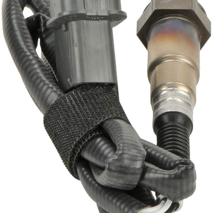 Bosch 15576 Oxygen Sensor, OE Fitment (Mitsubishi)