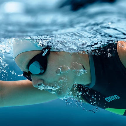 ARENA Cobra Tri Swipe Mirror Unisex Adult Triathlon Goggles, Swimming Pool Goggles with Mirror Lenses, Anti-Fog, UV Protection, 3 Interchangeable Nose Bridges