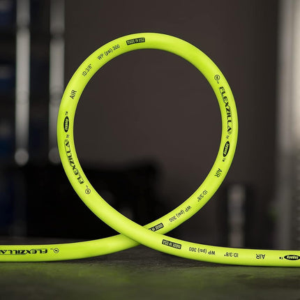 Tuyau à air comprimé Flexzilla HFZ12100YW4 ZillaGreen 100 pi, limiteurs de courbure MNPT, 1/2 po x 100 pi avec raccords 1/2 po