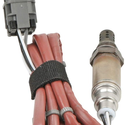 BOSCH 15957 Premium Original Equipment Oxygen Sensor - Compatible with Select Nissan Frontier, Xterra