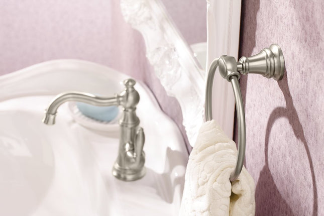 Moen YB8486BN Anneau porte-serviette Weymouth, nickel brossé
