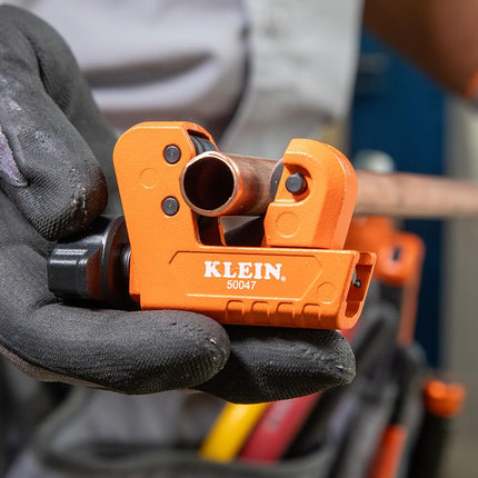 Klein Tools 50047 Mini Tubing Cutter, 1-1/8 Inch O.D. Cutting Capacity for Aluminum and Copper Tubing, Spare Blade Included