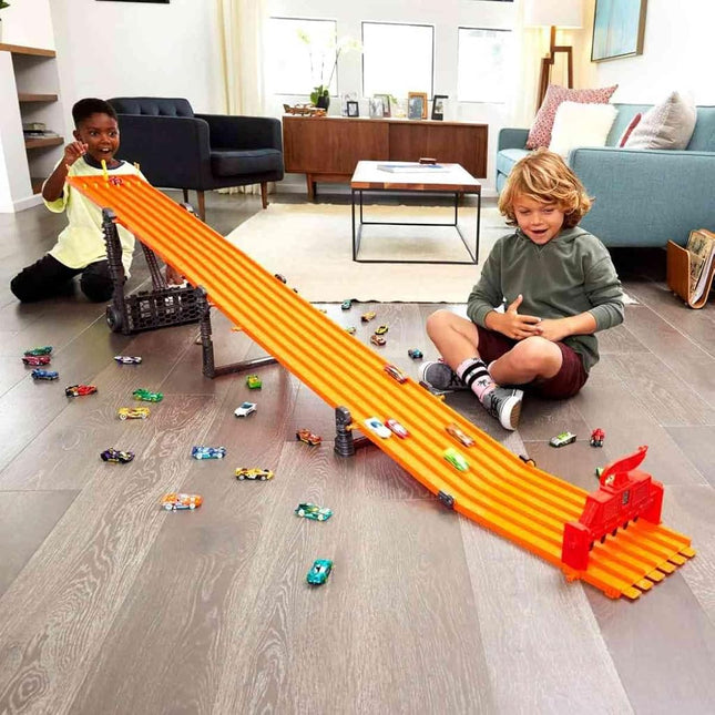 Mattel Hot Wheels Super 6-Lane Raceway Playset V1983