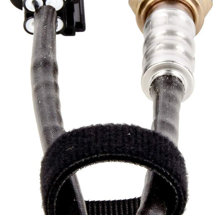 BOSCH 18045 Premium OE Fitment Oxygen Sensor - Compatible with Select Hyundai Azera, Santa Fe, Santa Fe XL; Kia Cadenza, Sedona, Sorento