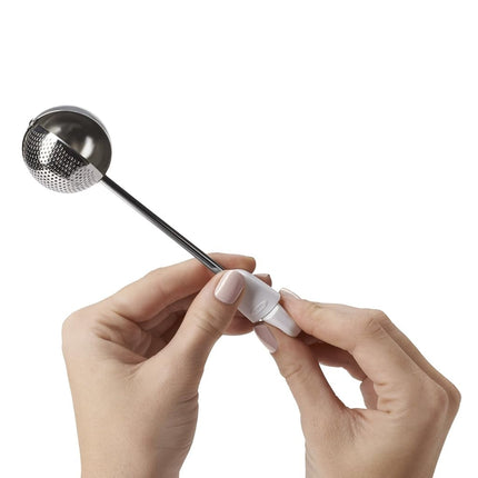 OXO 1114500 Good Grips Baker’s Dusting Wand for Sugar, Flour and Spices, Stainless Steel