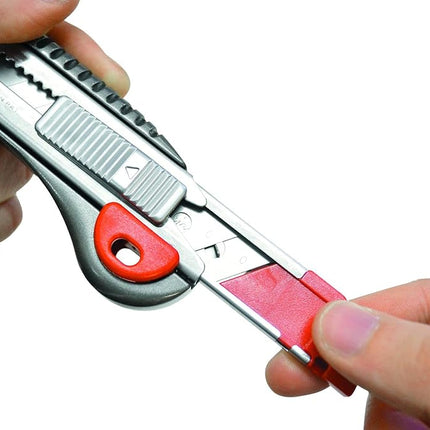 NT Cutter Heavy Duty Aluminum Die-Cast Grip Multi-Blade Cartridge Knife, 1 Knife (L-2000RP), Red.