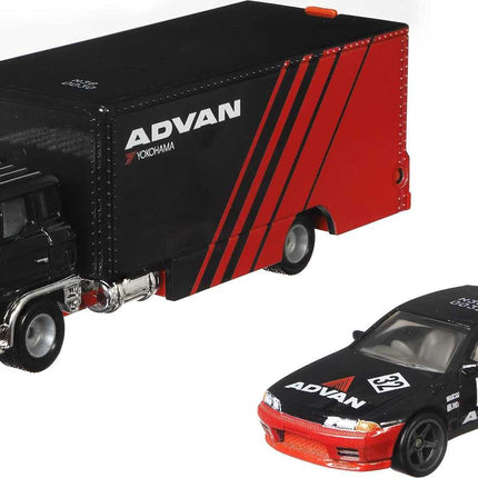 Hot Wheels 2021 Team Transport Nissan Skyline GT-R