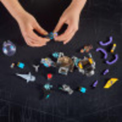 LEGO Hidden Side Le sous-marin de J.B. 70433, jouet de chasse aux fantômes en réalité augmentée (RA), avec sous-marin, kit de chasse aux fantômes basé sur une application, comprend 3 figurines et une figurine de requin, Nouveauté 2020 (224 pièces)