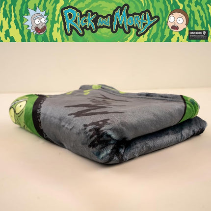 Franco Collectibles Pickel Rick & Morty Bedding Super Soft Plush Cozy Throw, 46 in x 60 in, (Officially Licensed Product)