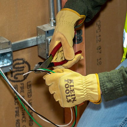 KLEIN TOOLS 60607 Work Gloves, All-Purpose Premium Leather Gloves, Abrasion-Resistant, Heavy-Duty Gloves Ideal for Wire Pulling Work, Medium