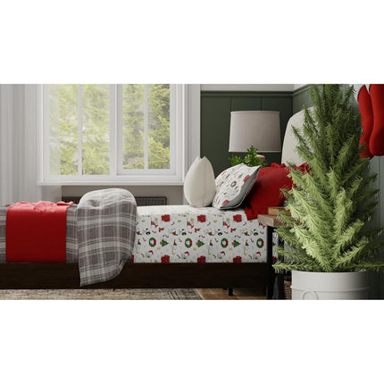 Peanuts® Snoopy Christmas Holiday Microfiber Sheet Set – Queen, 4 Piece Set (Official Peanuts Product) by Franco Collectibles