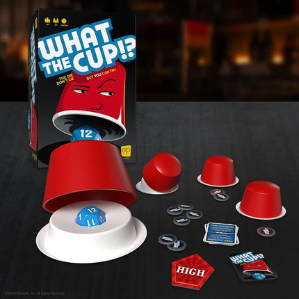 USAOPOLY ¡¿Qué Copa?! | Juego de Dados de Faroles Sociales | Incluye Cubiletes y Dados D12 | Espía, Intercambia, Roba la Copa Ganadora | 3-6 Jugadores, 12+ Años