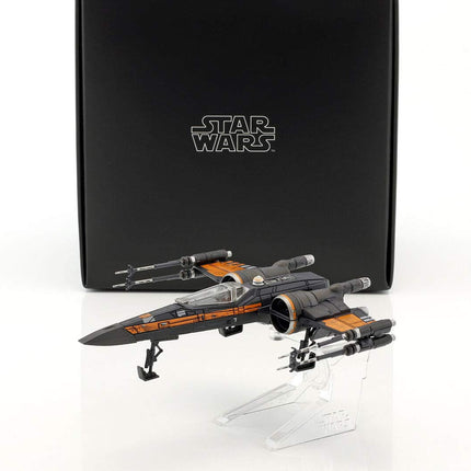 Hot Wheels Elite DHG08 Star Wars Poe's X-Wing Figh