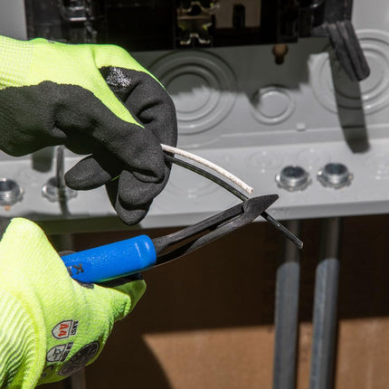 Diagonal Cutters, Angled Pliers for Small Areas, 8-Inch Heavy Duty Pliers Cut ACSR and More Klein Tools J2000-48