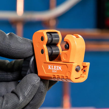 Klein Tools 50047 Mini Tubing Cutter, 1-1/8 Inch O.D. Cutting Capacity for Aluminum and Copper Tubing, Spare Blade Included
