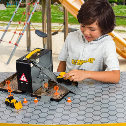 Cat Little Machines Store N Go Playset