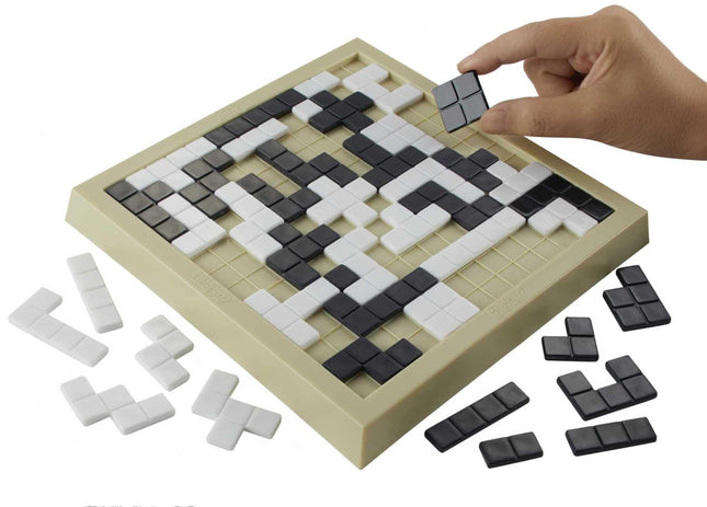 Mattel Games Blokus Duo - Juego de mesa de estrategia para 2 jugadores, juego familiar para niños y adultos con piezas en blanco y negro, FWG43