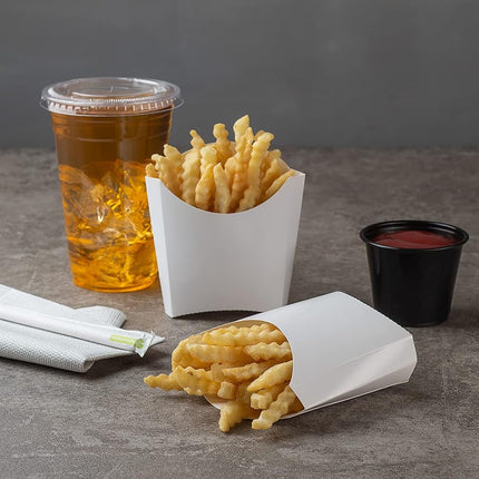 Vaso para papas fritas Bio Tek de 4.5 x 3.2 x 3.9 pulgadas, 100 vasos desechables para refrigerios - Apilables, sostenibles, papel blanco, soporte de 3 onzas para papas fritas, aros de cebolla, palomitas de maíz o galletas - Restaurantware