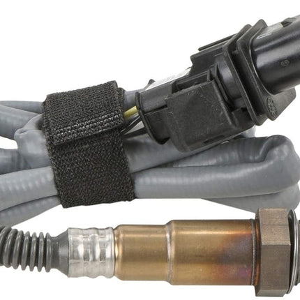 BOSCH 17094 Premium Original Equipment Oxygen Sensor - Compatible with Select BMW X5